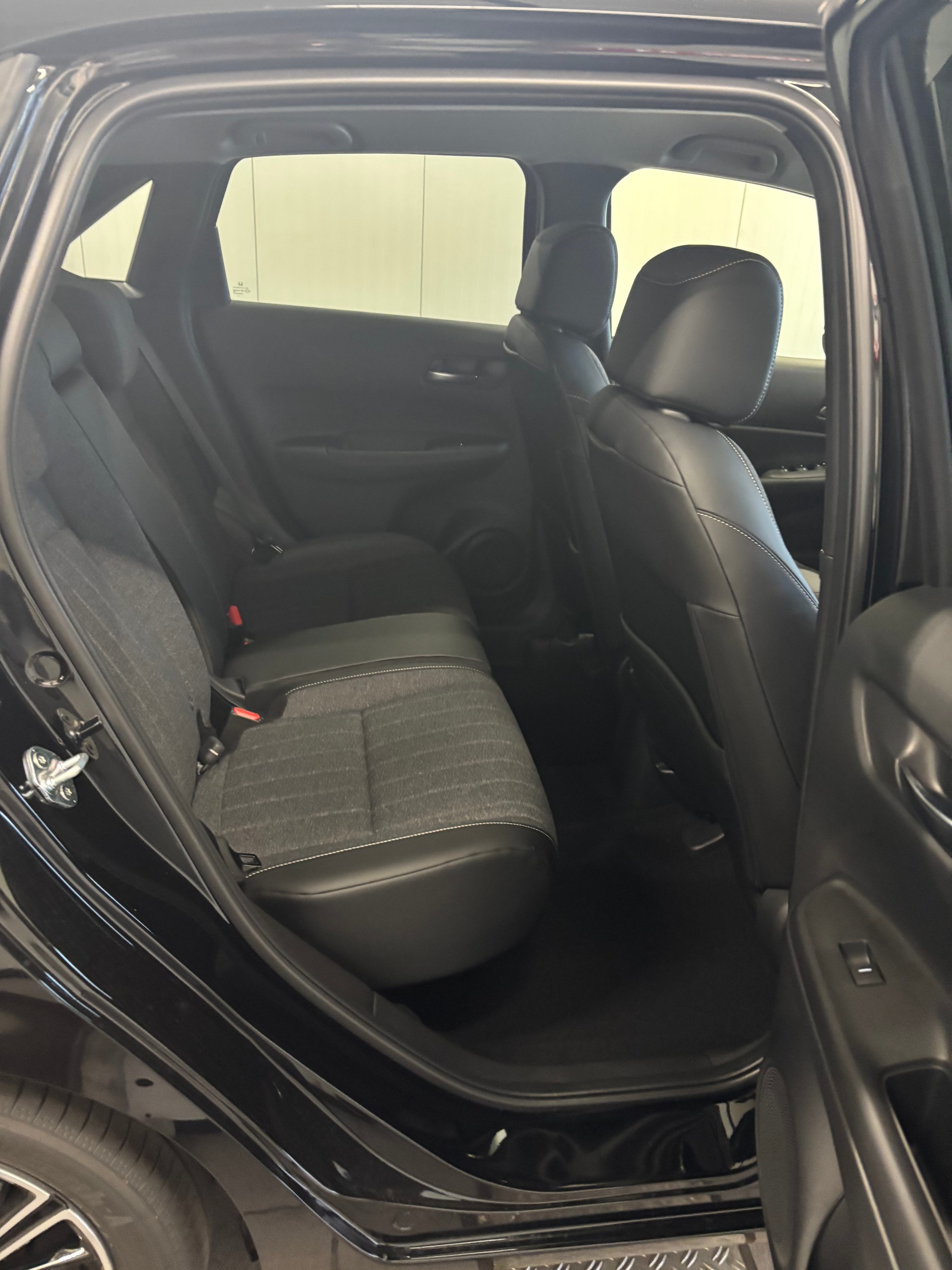 HONDA Jazz 1.5i-MMD Advance E-CVT-image-12