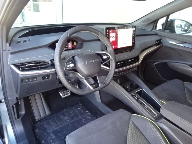 SKODA Elroq RS 4x4-image-9