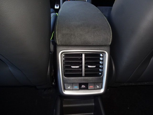 SKODA Elroq RS 4x4-image-12