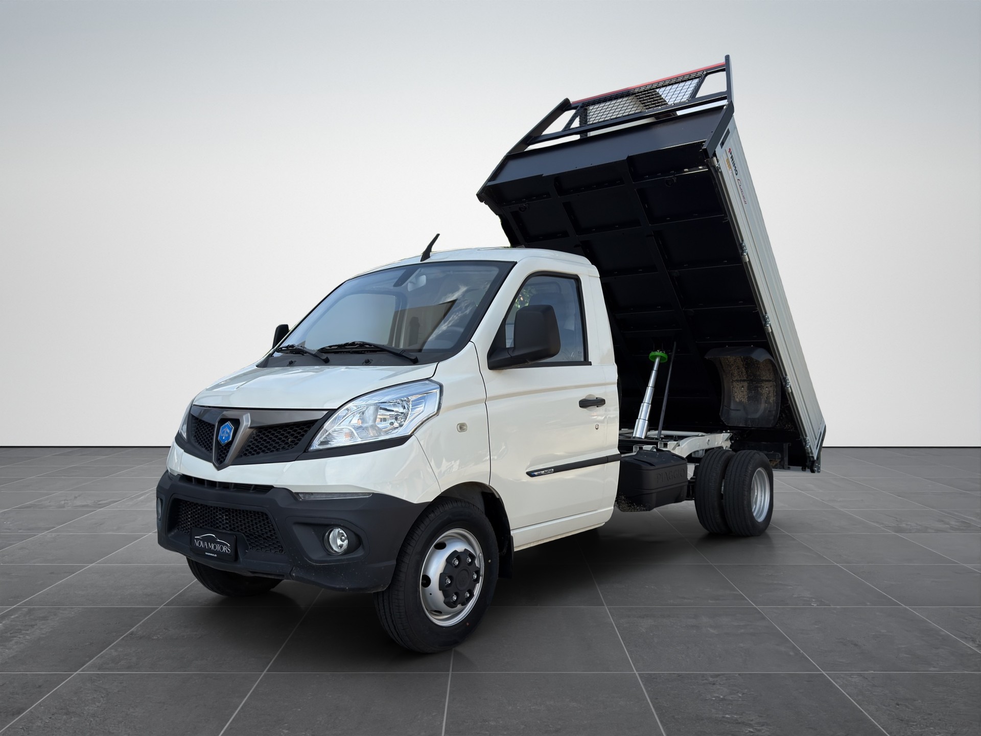 PIAGGIO Porter NP6 1.5 CNG Long Range Doppelrad Pro-image-0