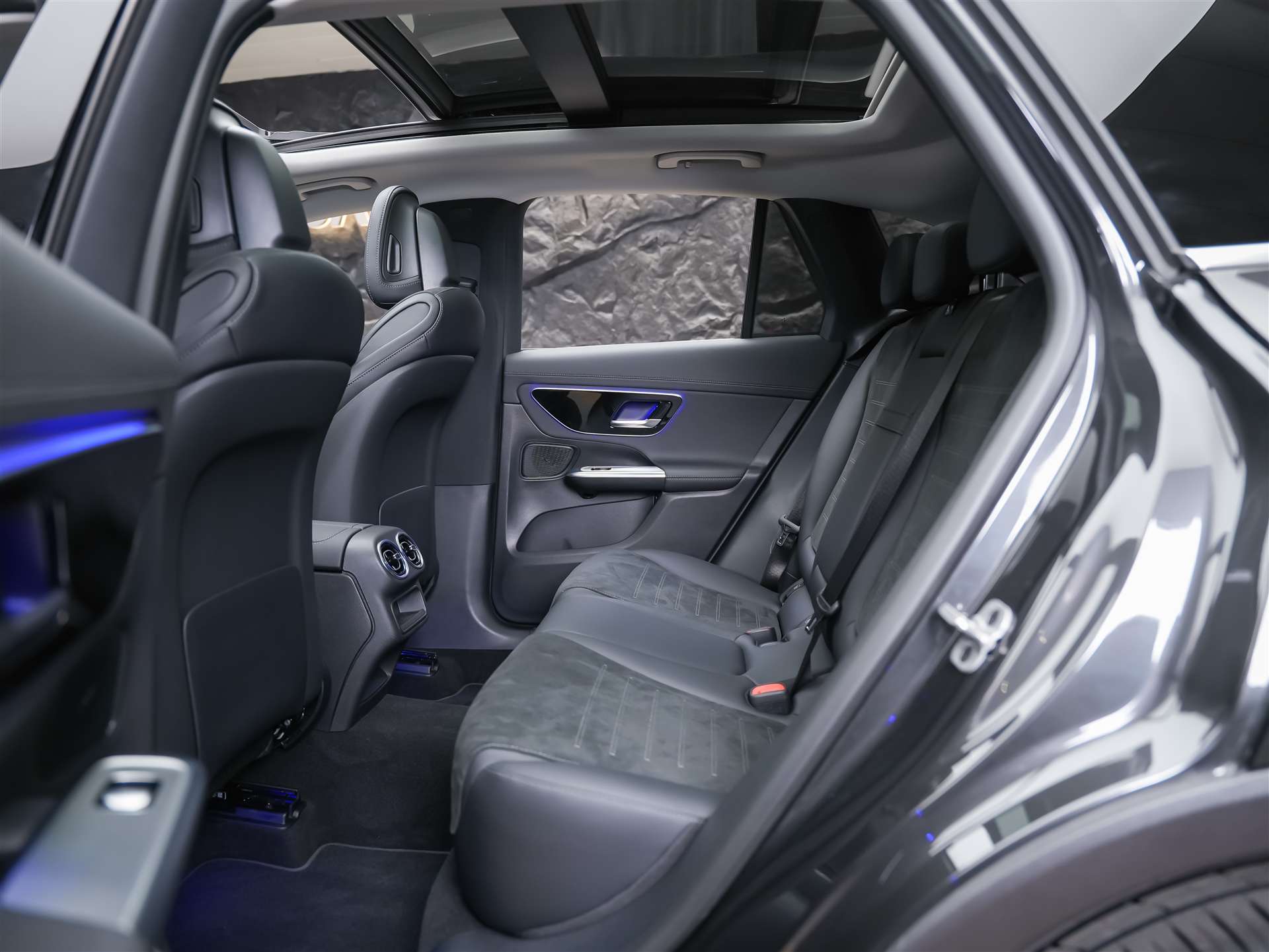 MERCEDES-BENZ GLC 300 4Matic AMG Line 9G-Tronic *Facelift*21" Felgen*Panorama*AHK*360° Kamera*-image-14