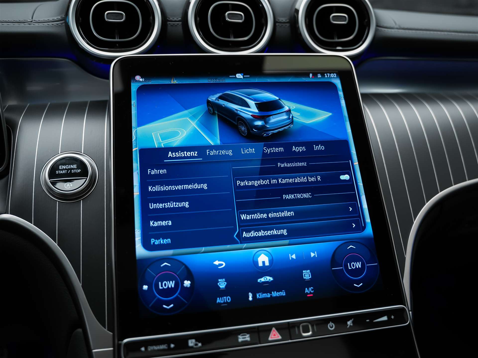 MERCEDES-BENZ GLC 300 4Matic AMG Line 9G-Tronic *Facelift*21" Felgen*Panorama*AHK*360° Kamera*-image-43