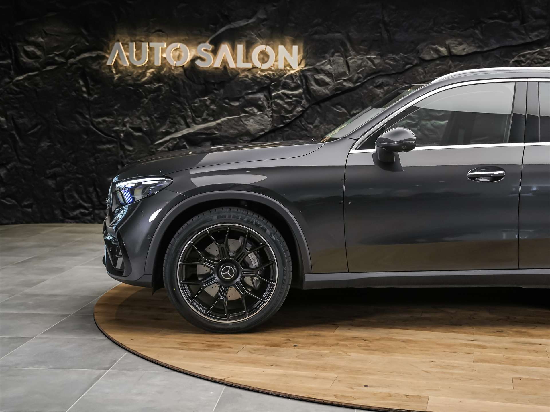 MERCEDES-BENZ GLC 300 4Matic AMG Line 9G-Tronic *Facelift*21" Felgen*Panorama*AHK*360° Kamera*-image-17