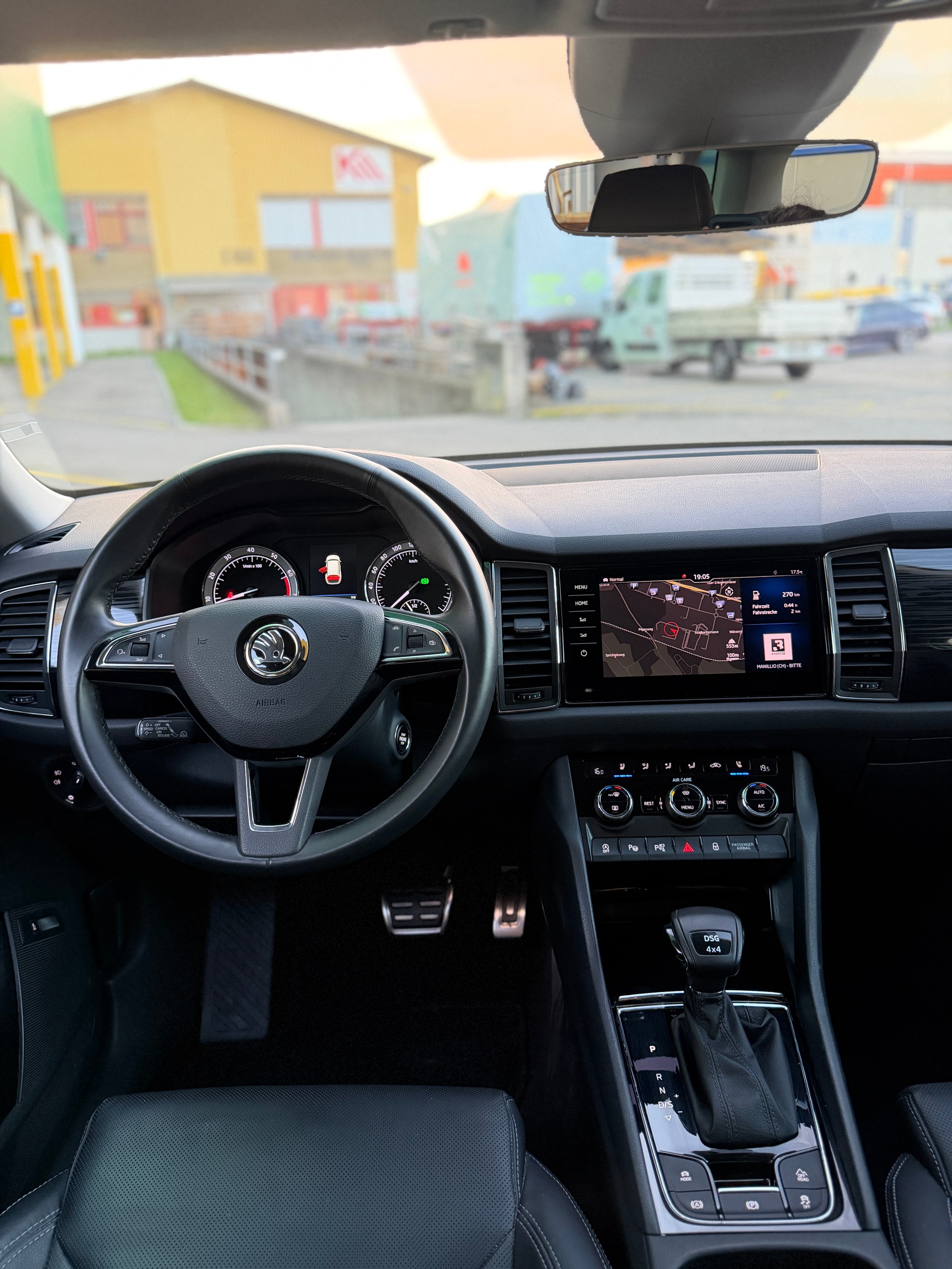 SKODA Kodiaq 2.0 TSI Style DSG 4x4-image-9