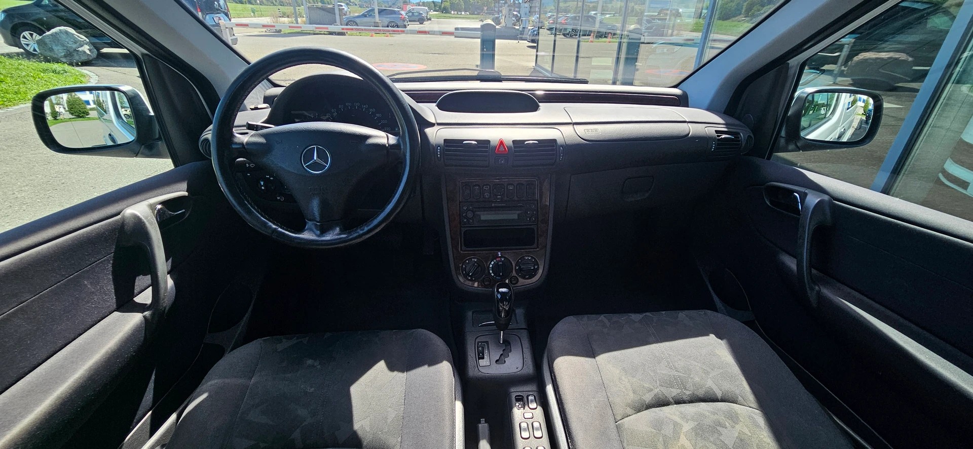 MERCEDES-BENZ Vaneo 1.9i Family-image-7