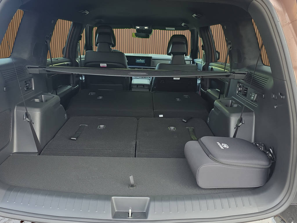 HYUNDAI Santa Fe 1.6 T-GDi PHEV Calligraphy AWD 7Plätzer-image-17