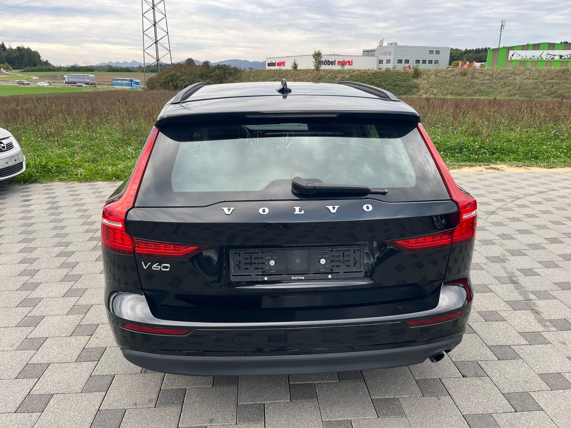 VOLVO V60 D3 Momentum-image-7