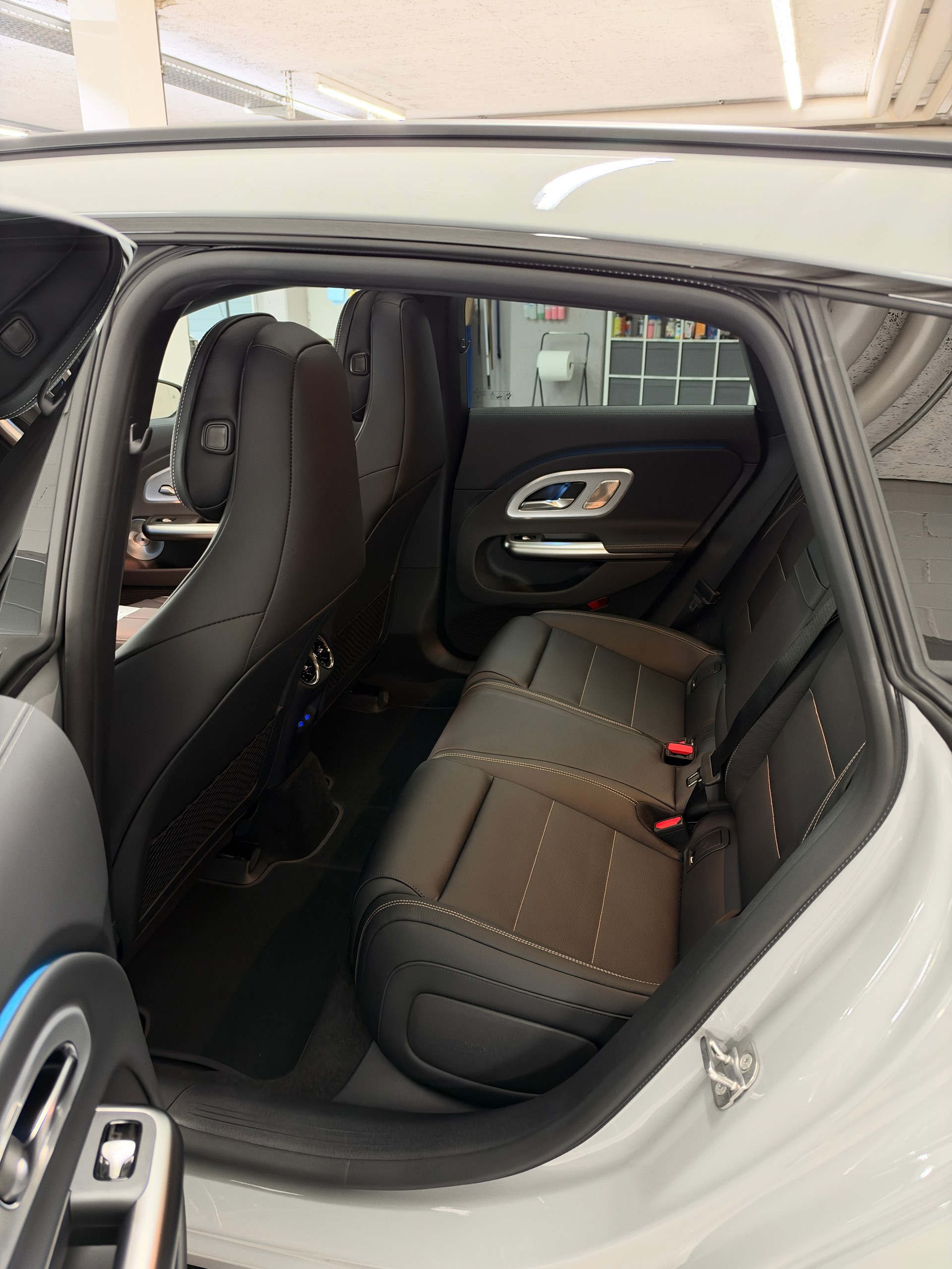 MERCEDES-BENZ CLA Shooting Brake 350 4Matic EQ-image-12
