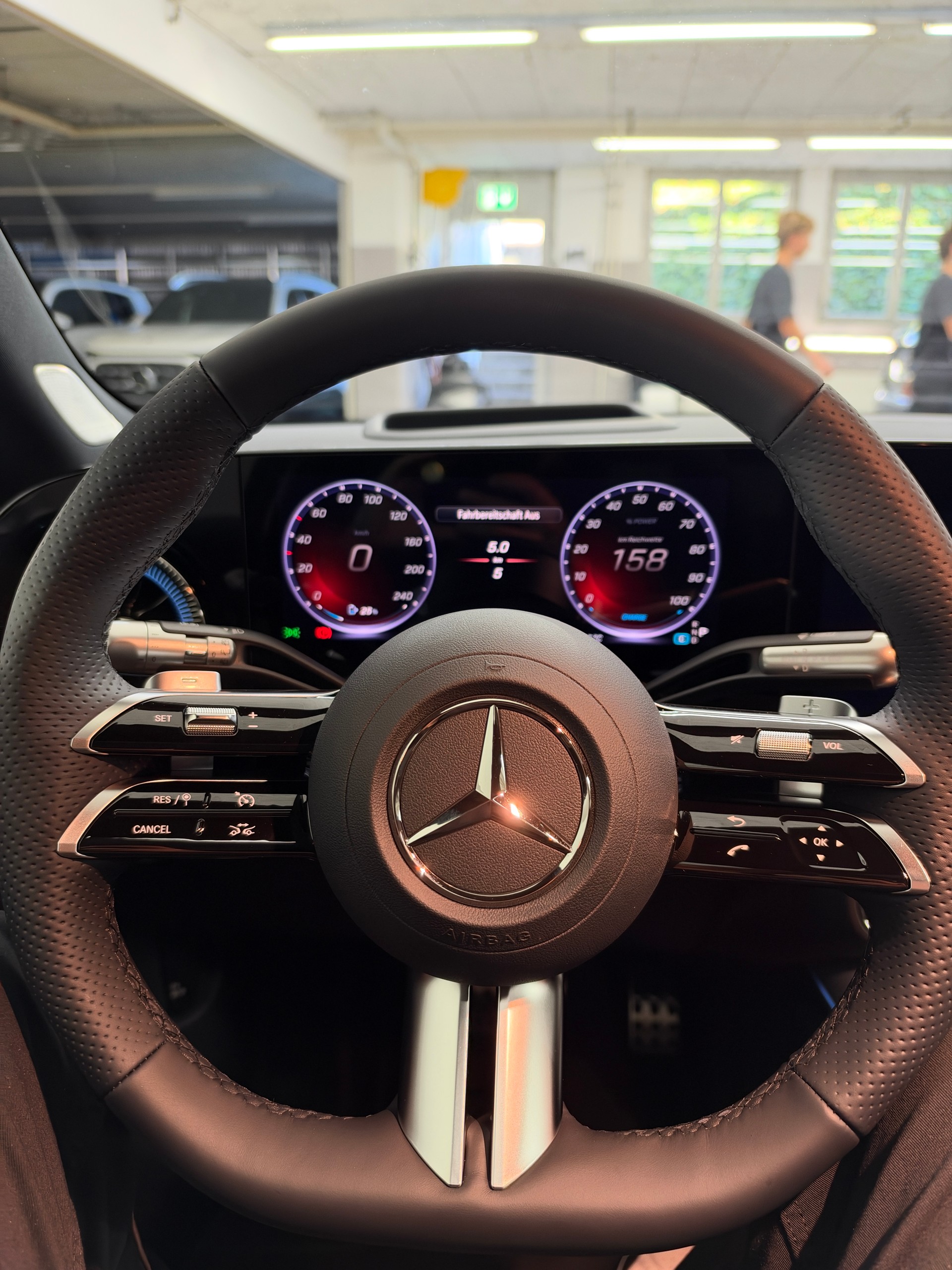 MERCEDES-BENZ CLA Shooting Brake 350 4Matic EQ-image-9