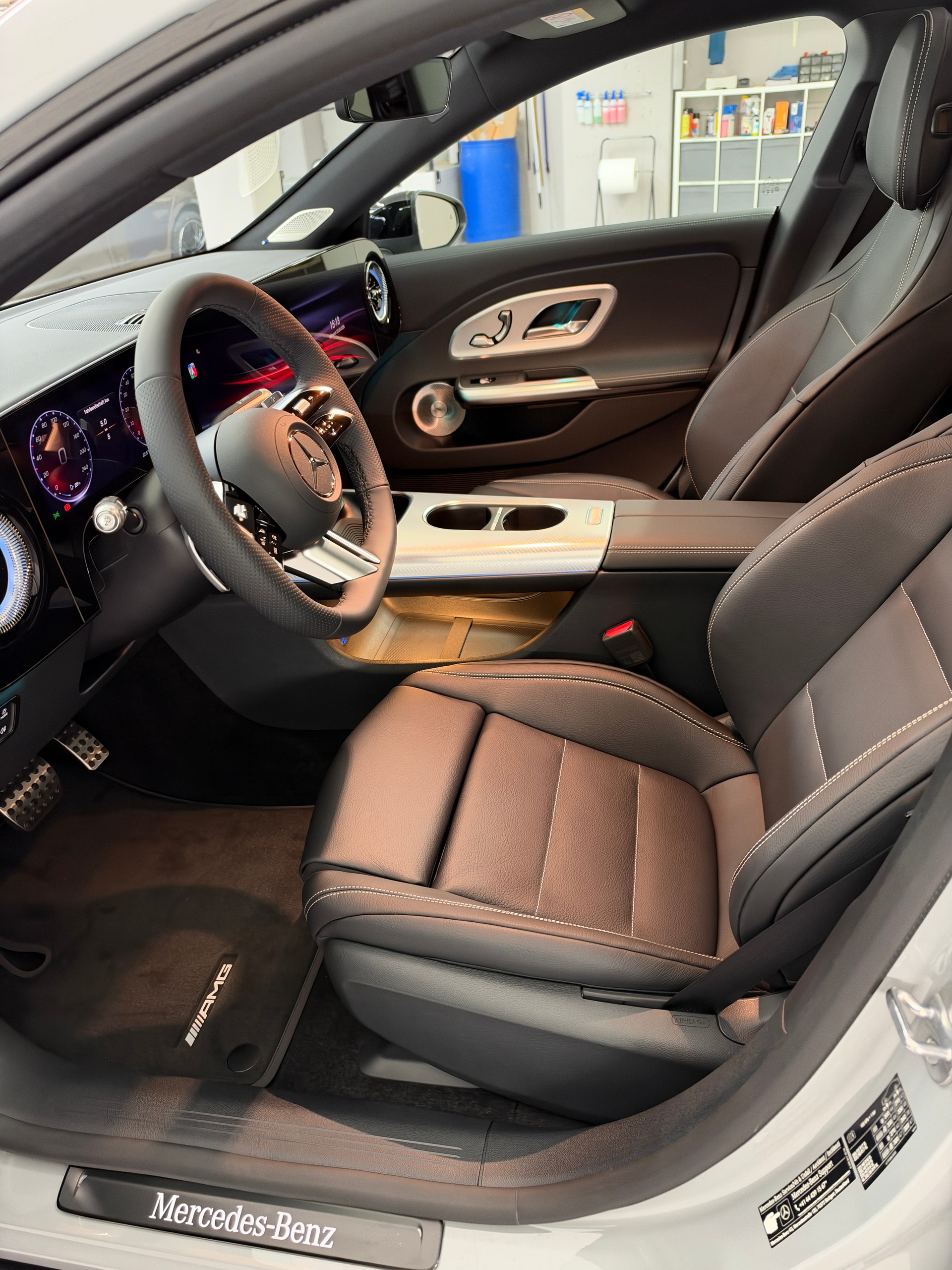 MERCEDES-BENZ CLA Shooting Brake 350 4Matic EQ-image-7