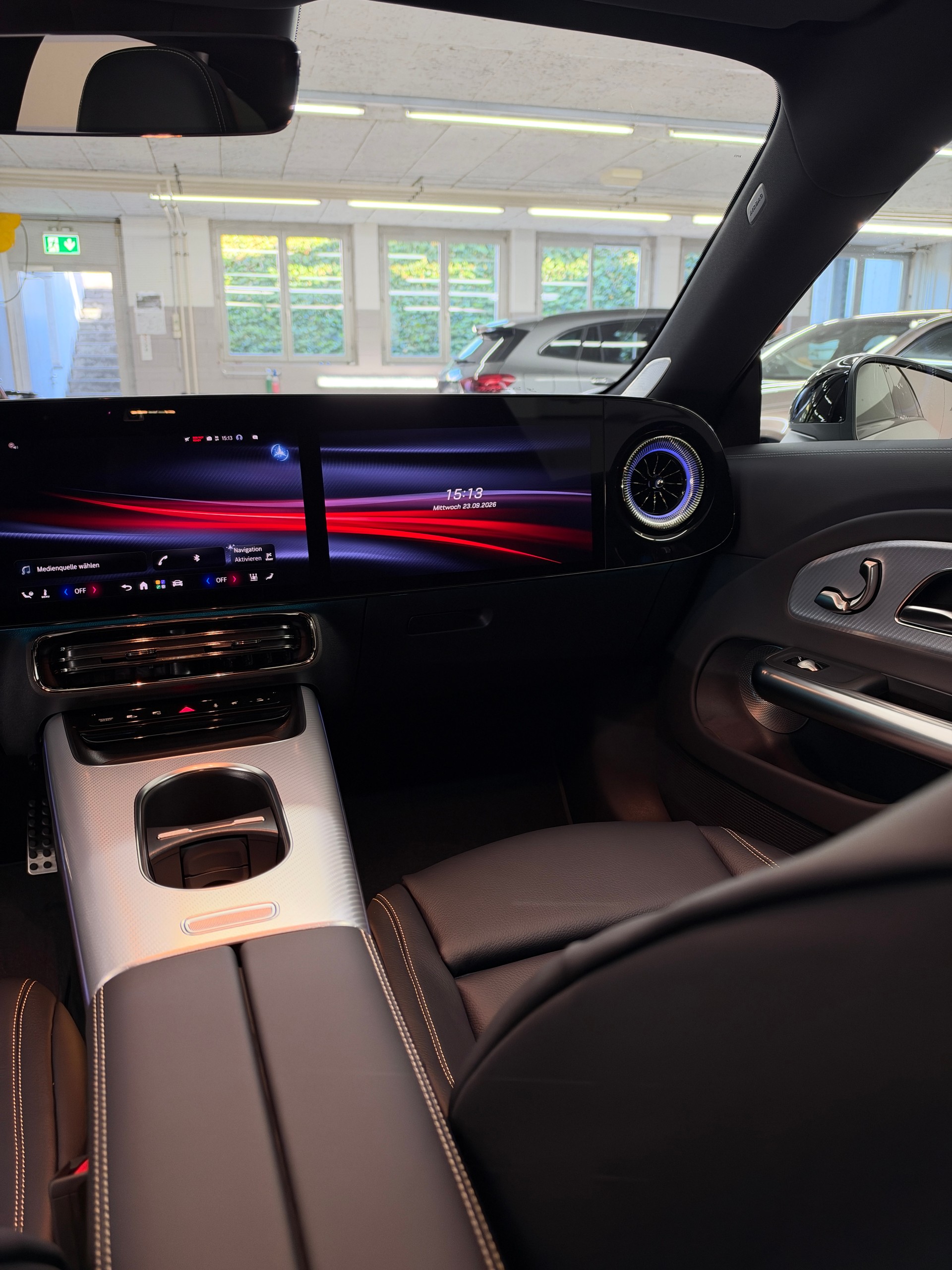 MERCEDES-BENZ CLA Shooting Brake 350 4Matic EQ-image-16