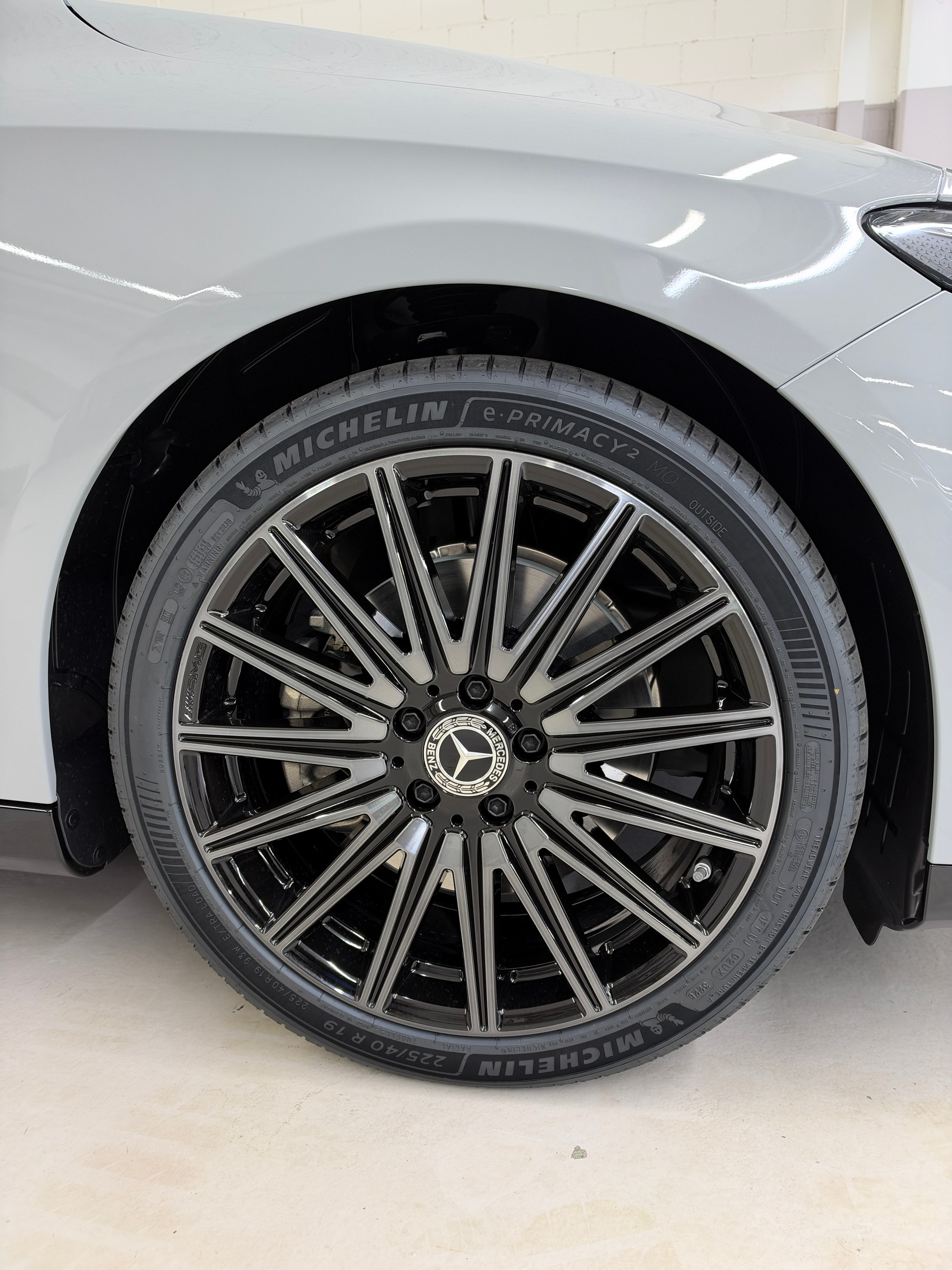 MERCEDES-BENZ CLA Shooting Brake 350 4Matic EQ-image-4