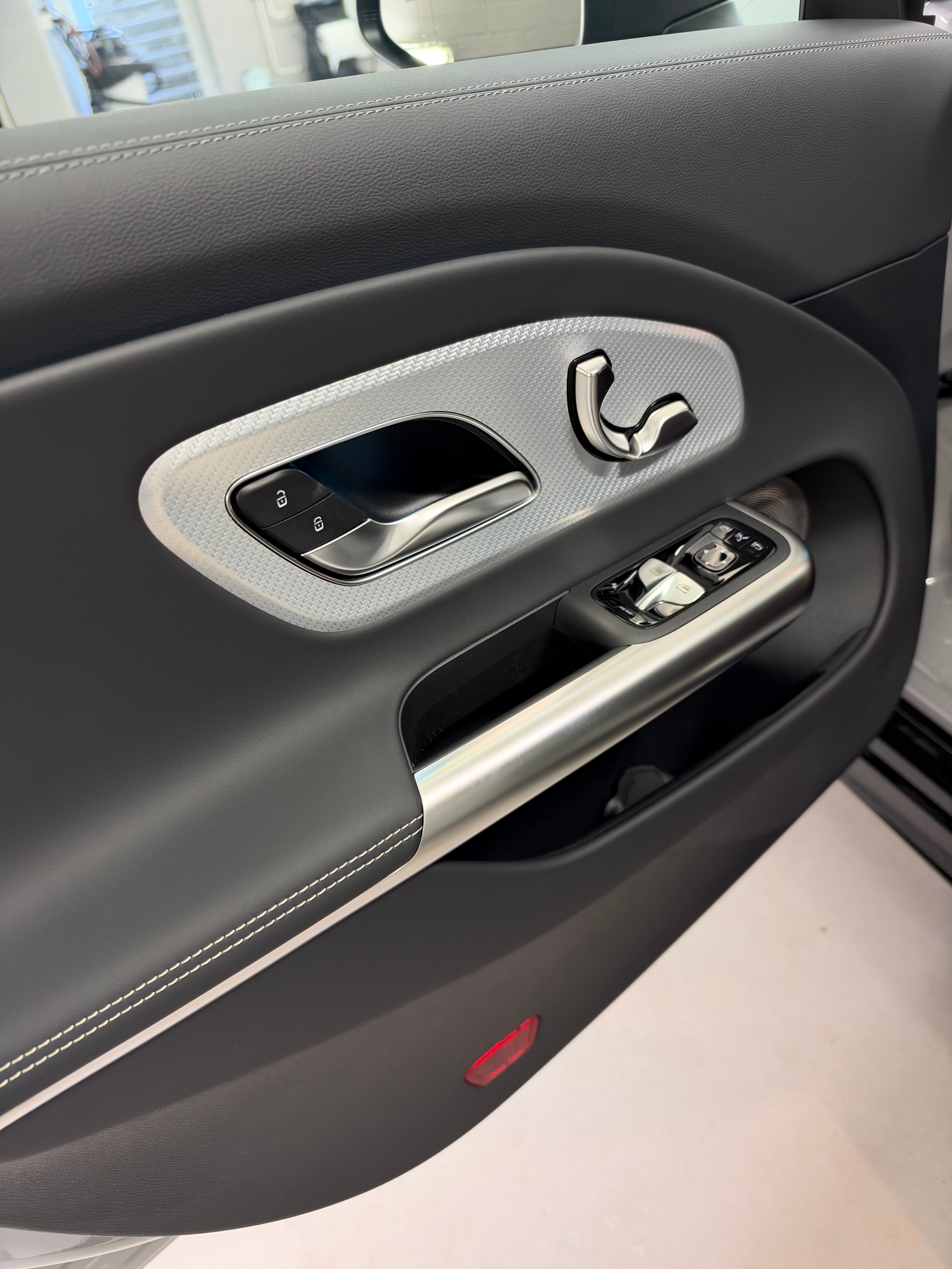 MERCEDES-BENZ CLA Shooting Brake 350 4Matic EQ-image-8
