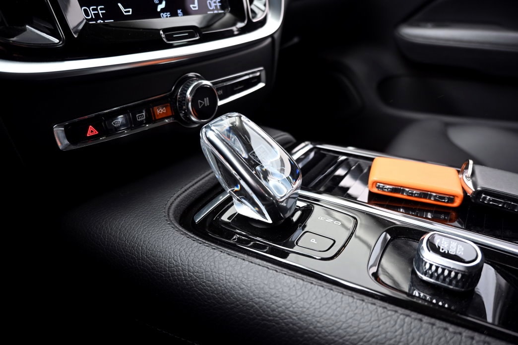 VOLVO V60 T6 eAWD Twin Engine Inscription Geartronic-image-7