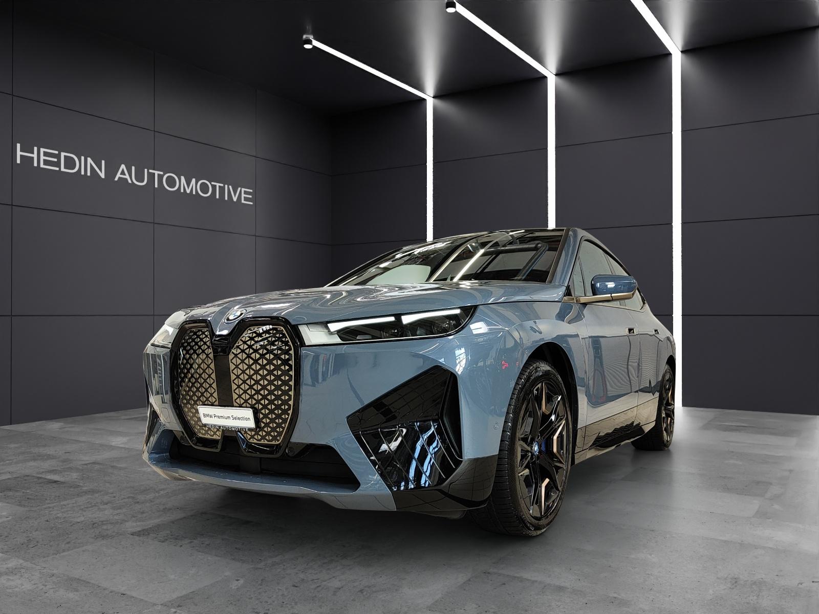 BMW iX xDrive40-image-0