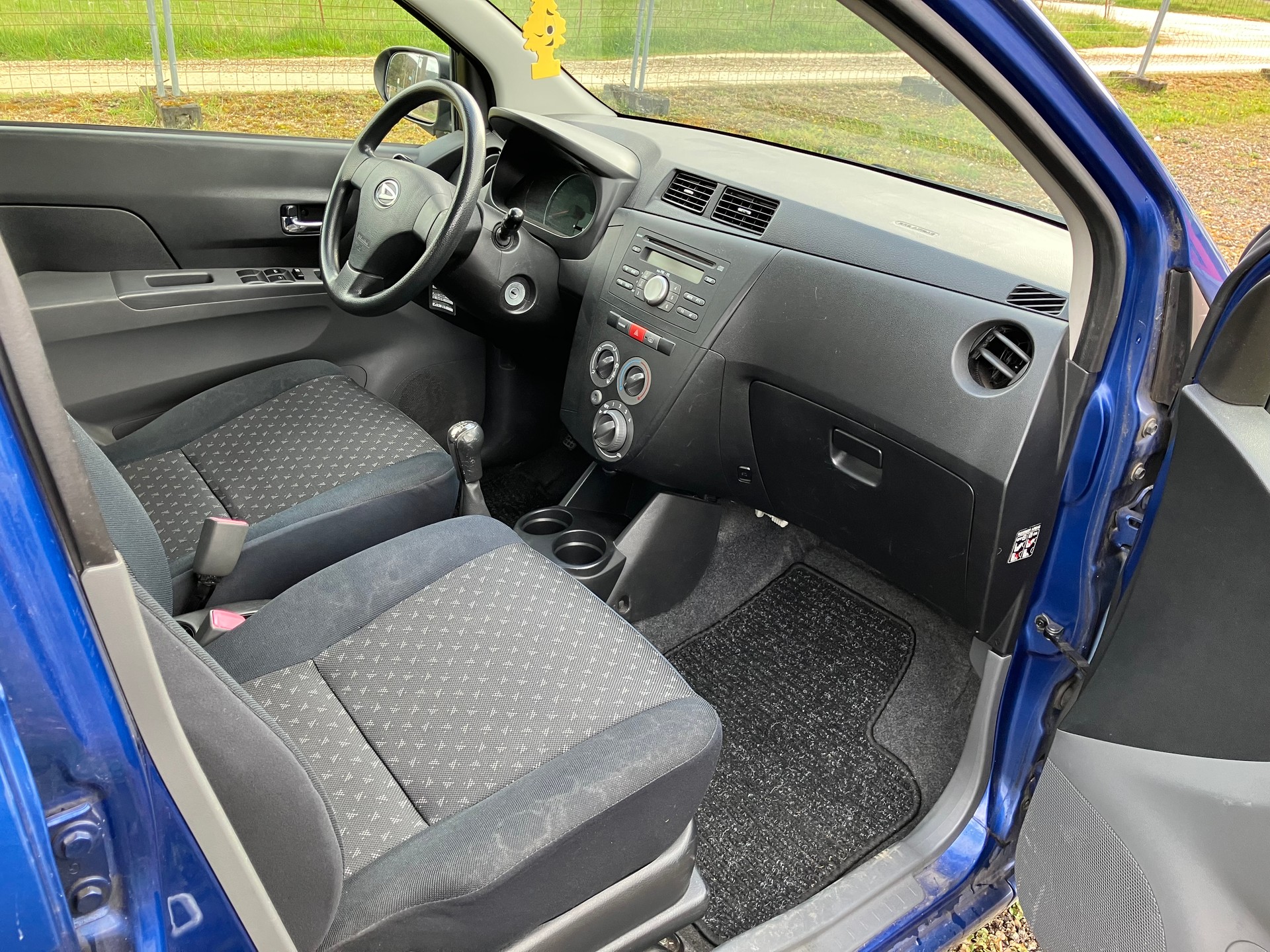 DAIHATSU Cuore 1.0 SX-image-5