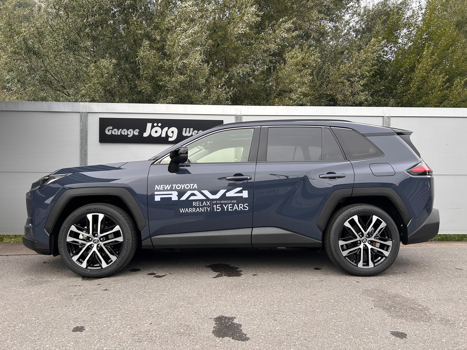 TOYOTA RAV4 2.5 HEV Premium-image-2
