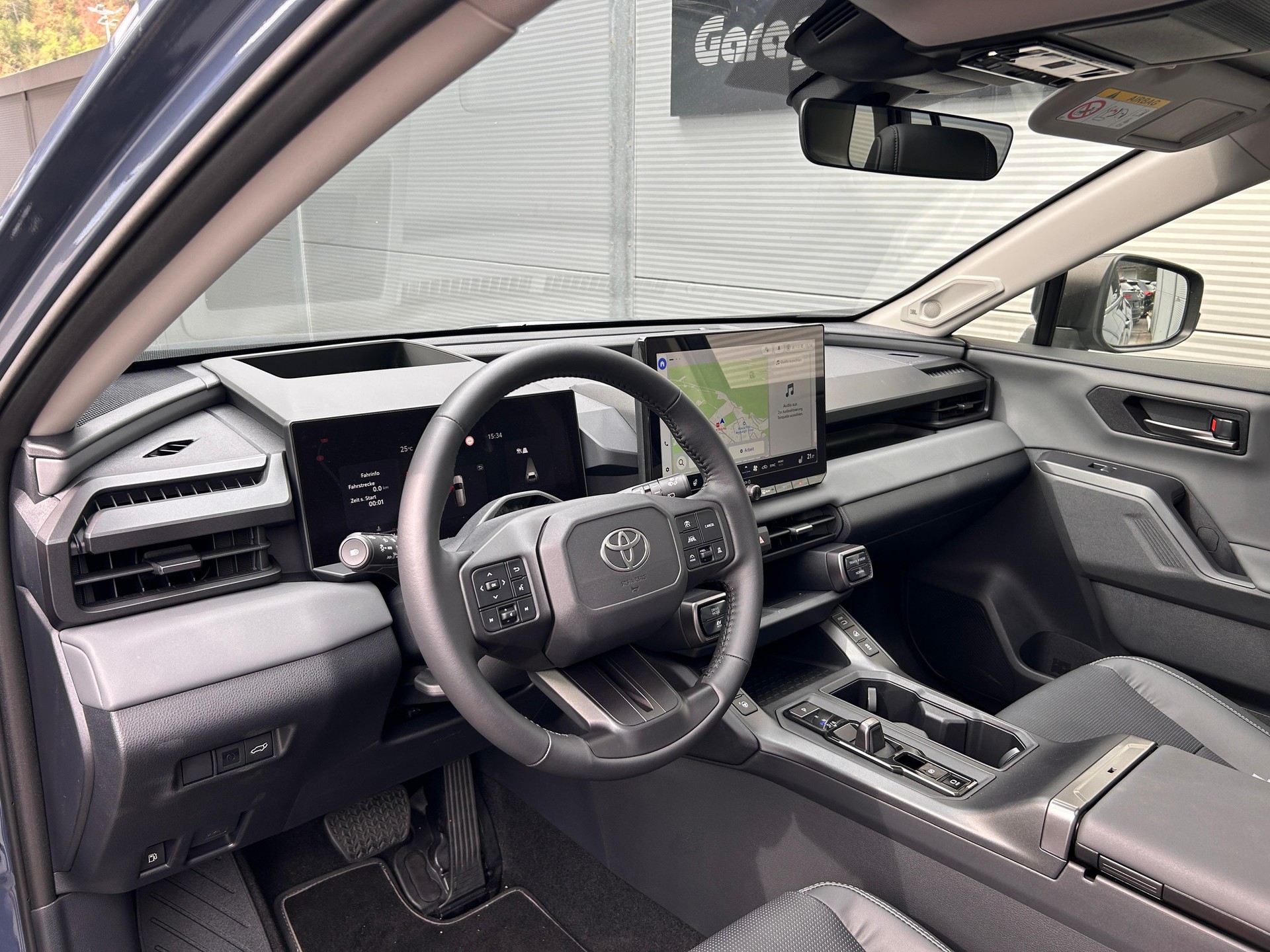 TOYOTA RAV4 2.5 HEV Premium-image-6