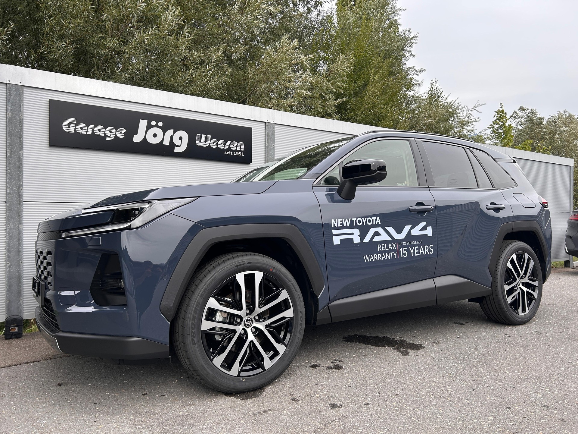 TOYOTA RAV4 2.5 HEV Premium-image-0