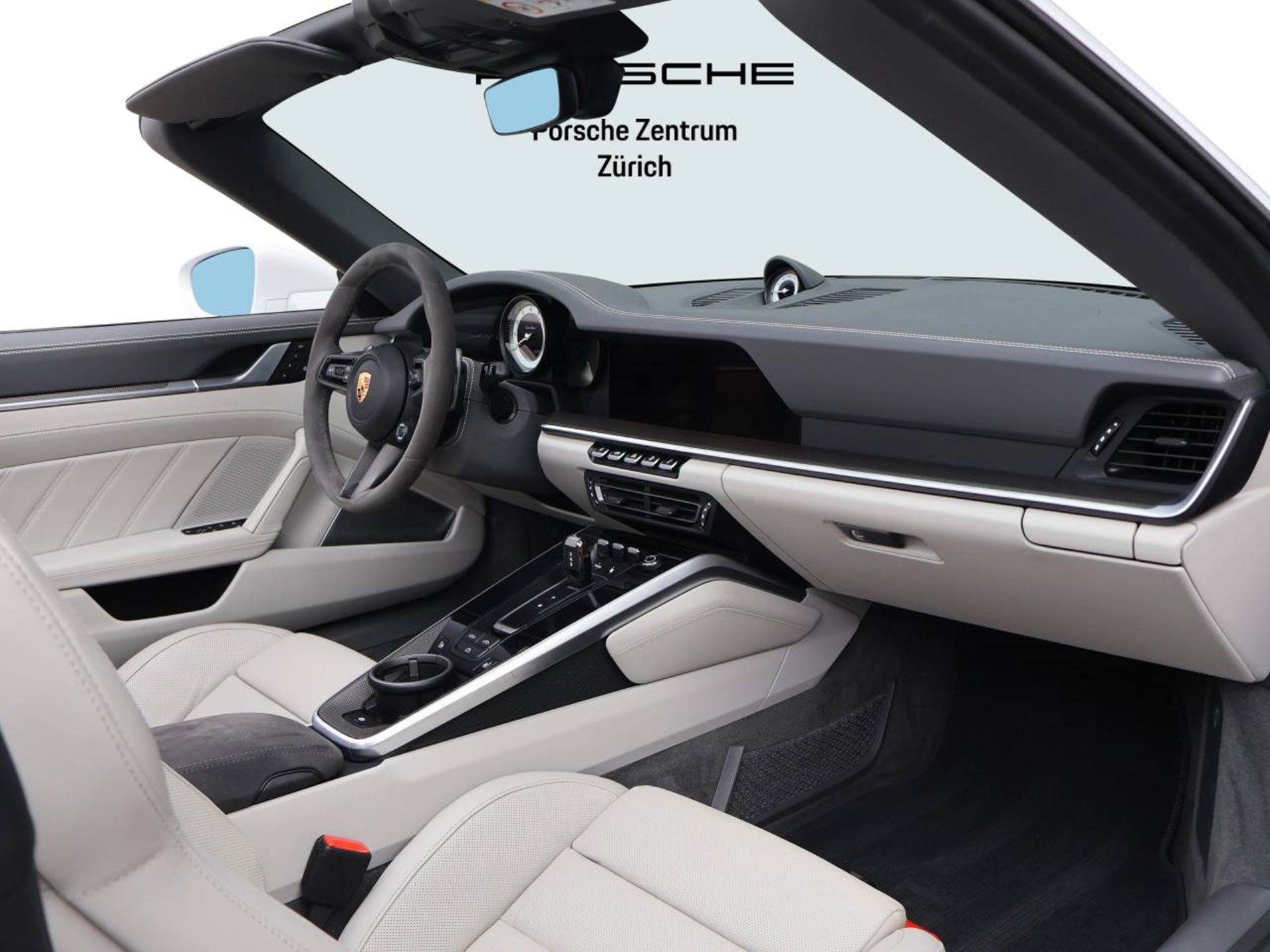 PORSCHE 911 Turbo Cabriolet-image-28
