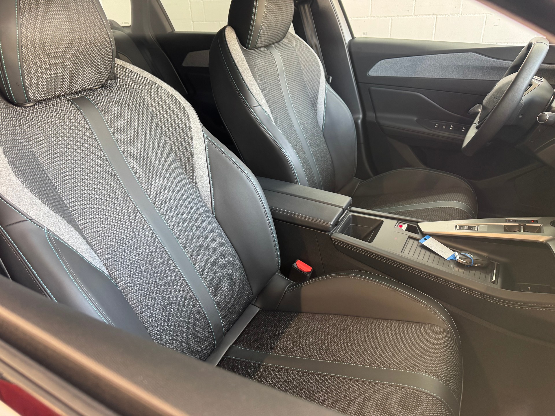 PEUGEOT 308 e SW Allure 54kWh-image-8