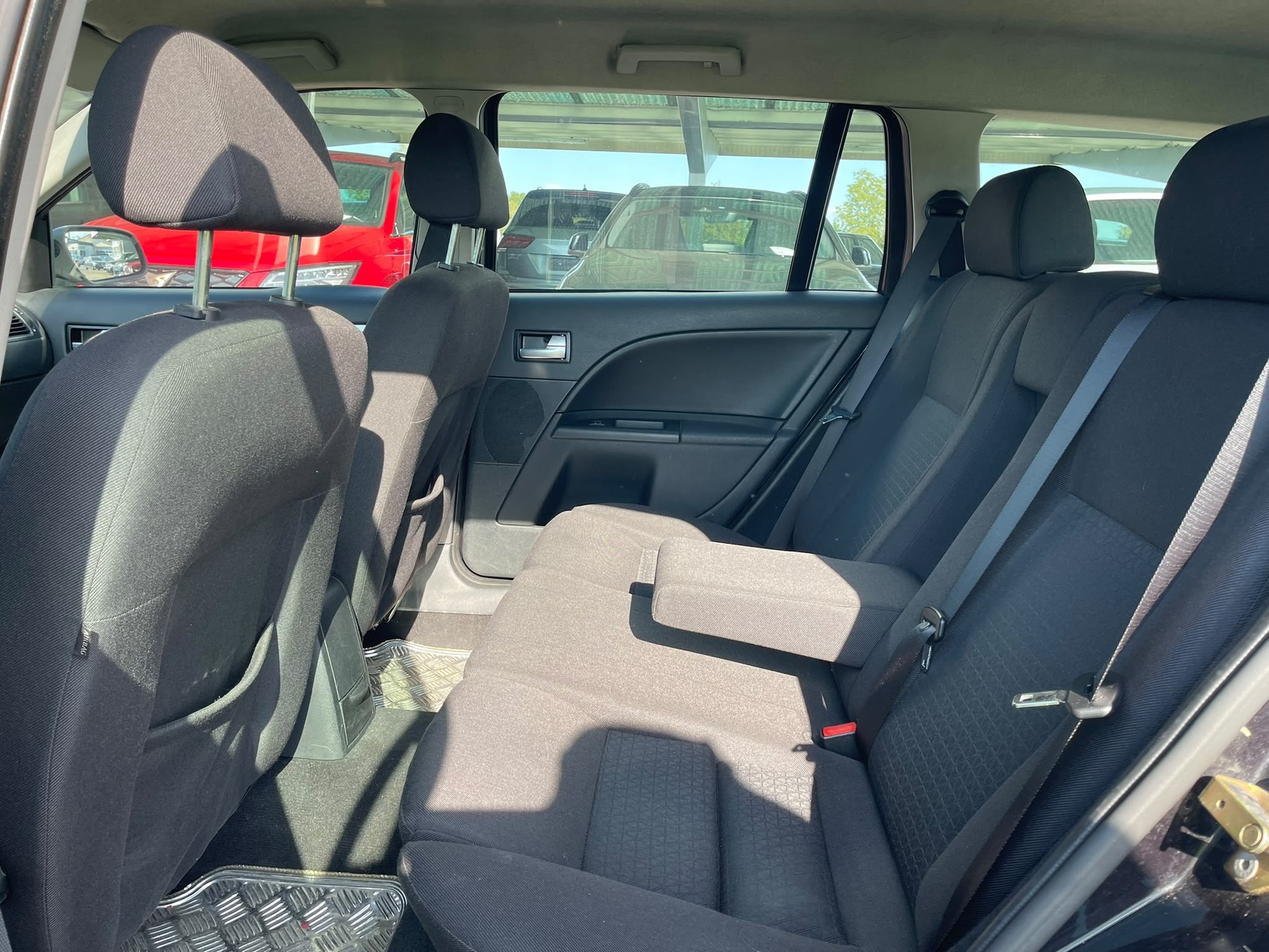 FORD Mondeo 2.0 TDCi 16V Carving-image-10