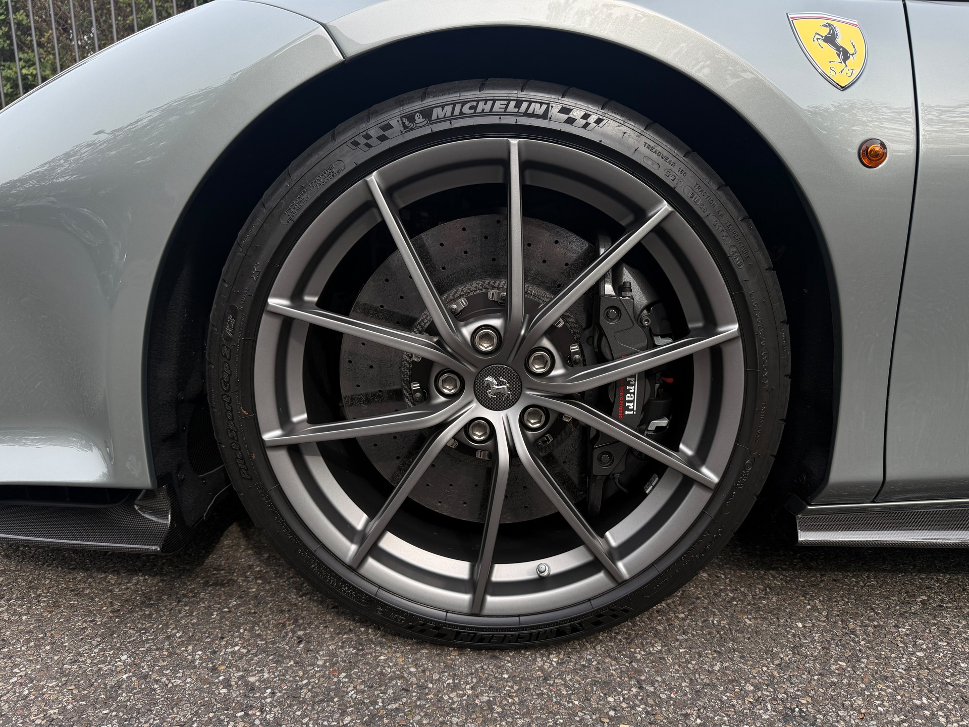 FERRARI 488 Pista 3.9 V8-image-3