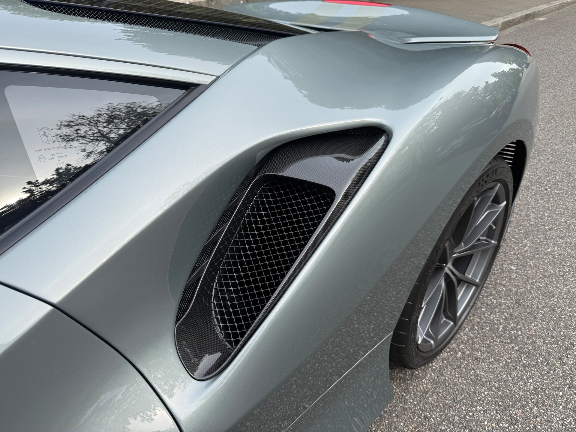 FERRARI 488 Pista 3.9 V8-image-14