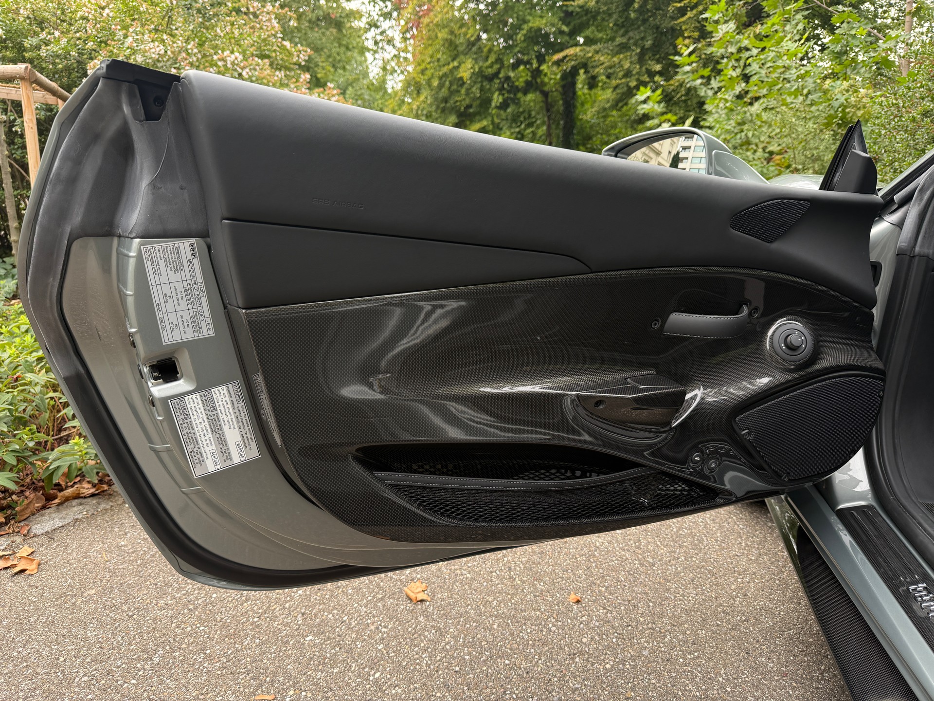 FERRARI 488 Pista 3.9 V8-image-6