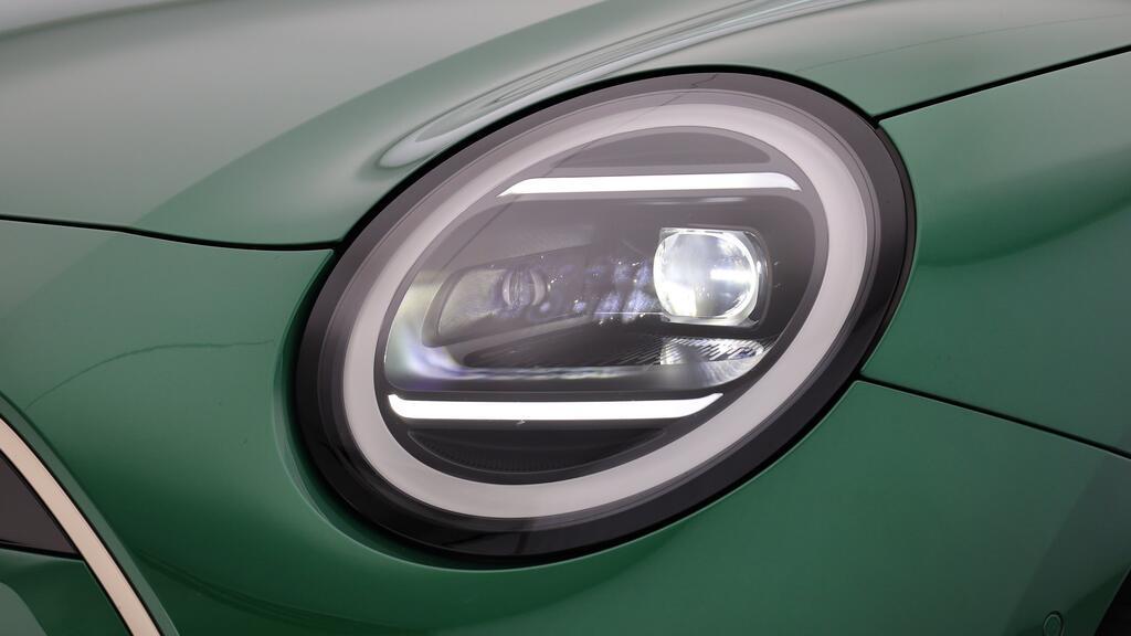 MINI Cooper SE-image-15