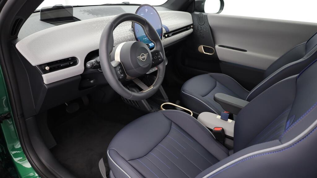 MINI Cooper SE-image-16