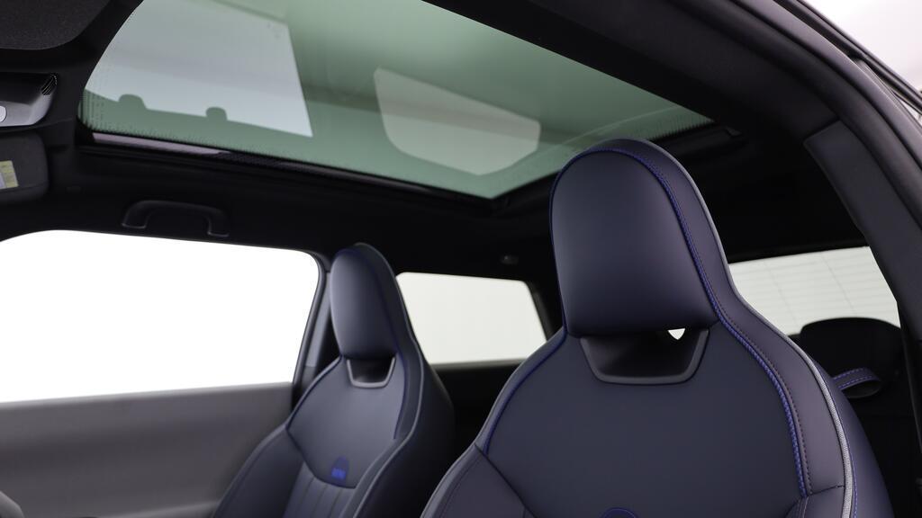 MINI Cooper SE-image-17