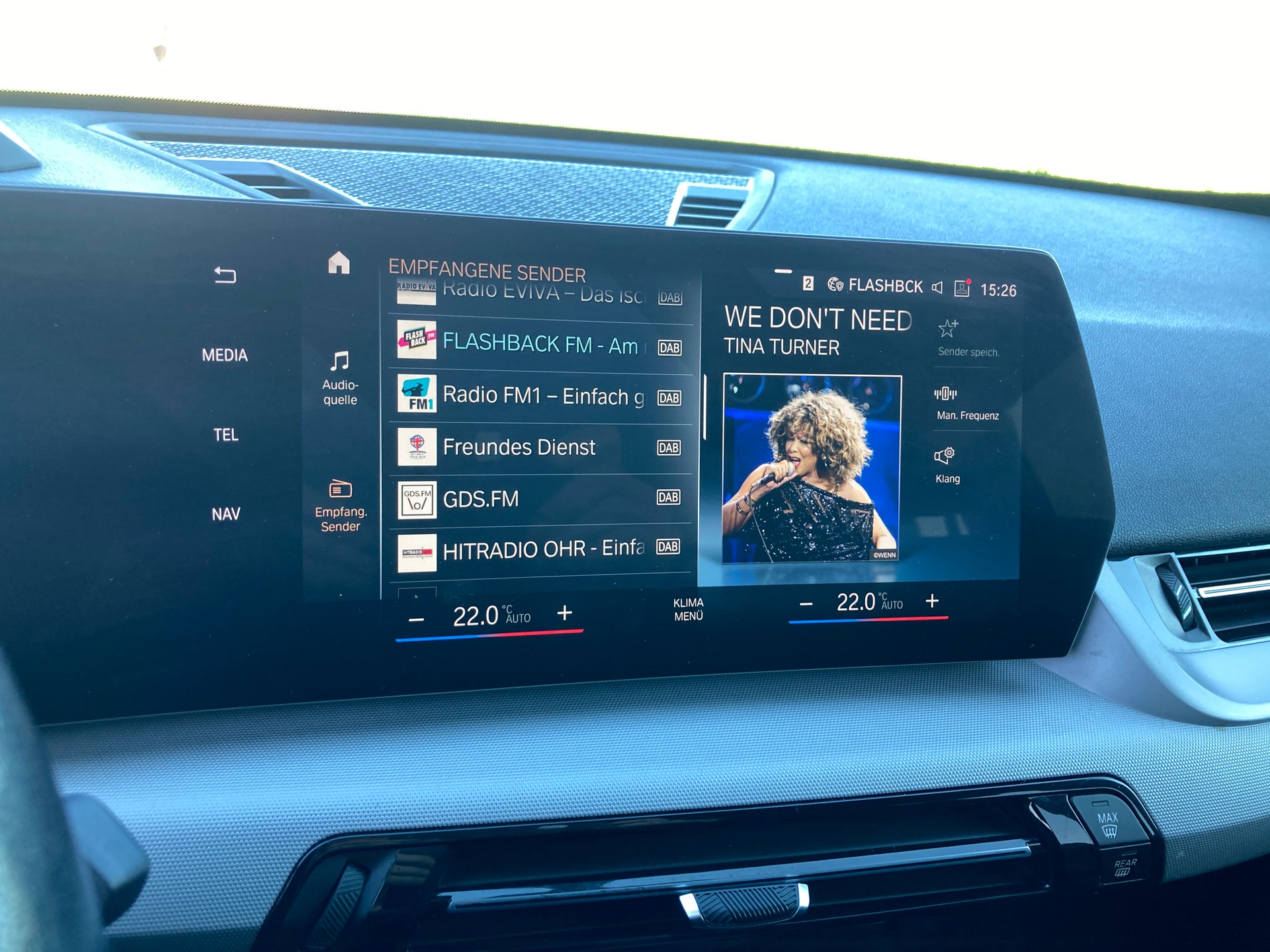 BMW iX1 xDrive 30-image-14