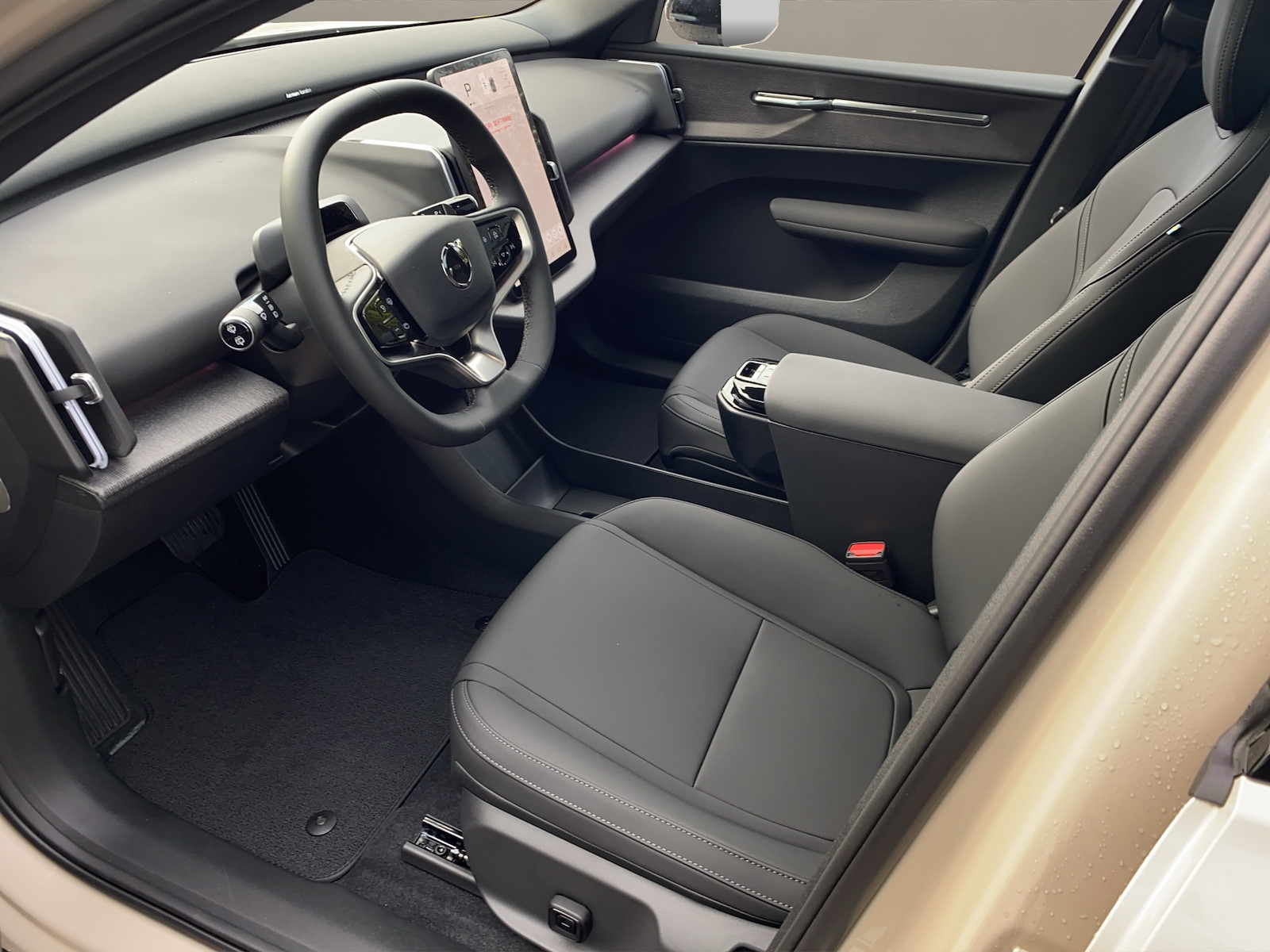 VOLVO EX 30 P8 Ultra AWD-image-8