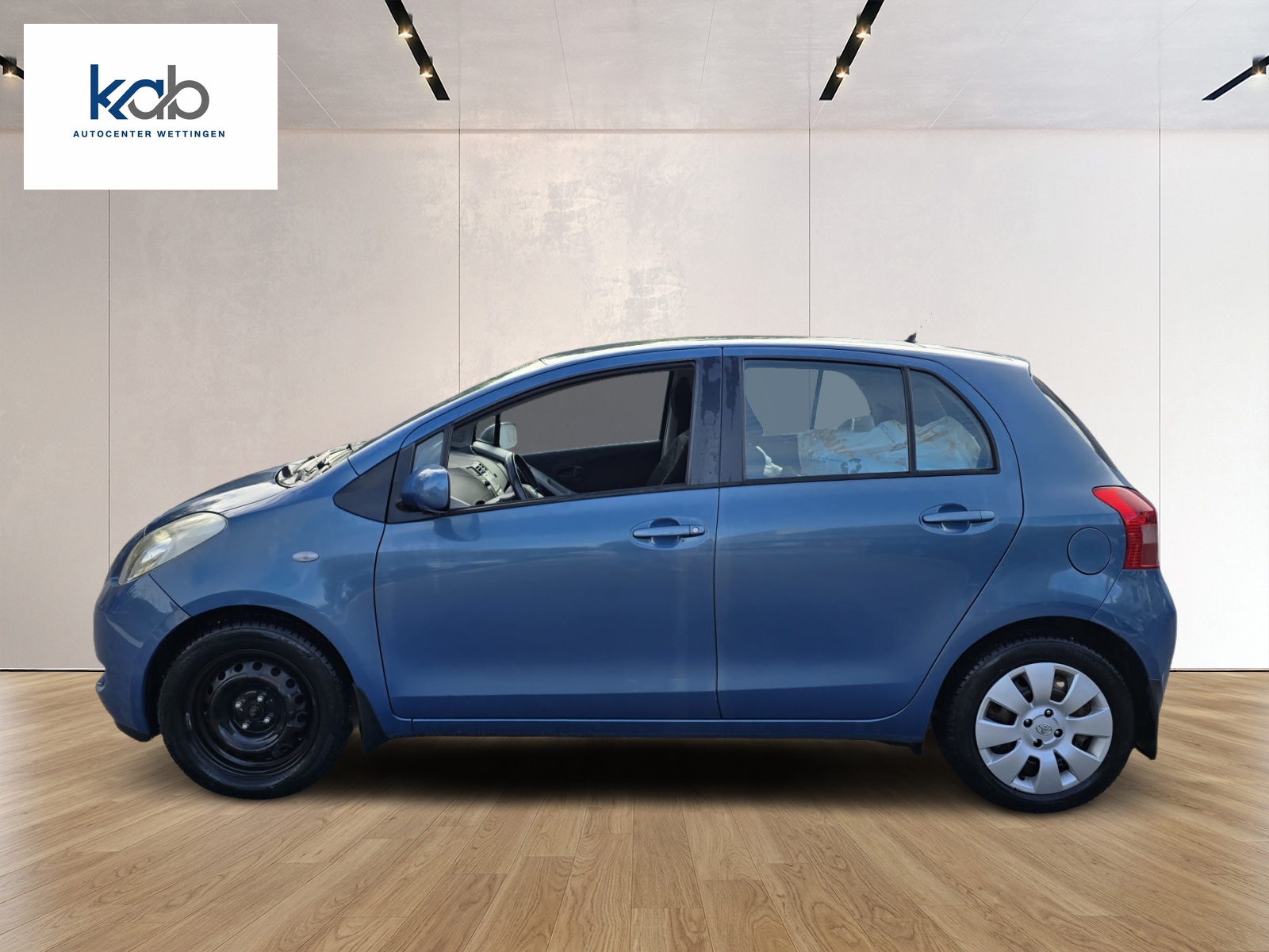 TOYOTA Yaris 1.3 Linea Luna-image-6