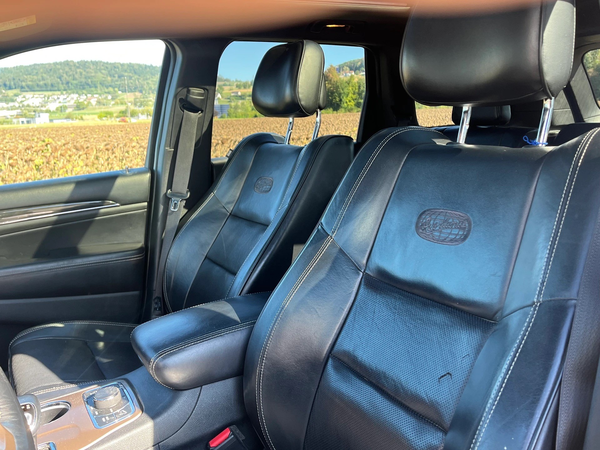 JEEP Grand Cherokee 3.0 CRD Overland Automatic-image-12