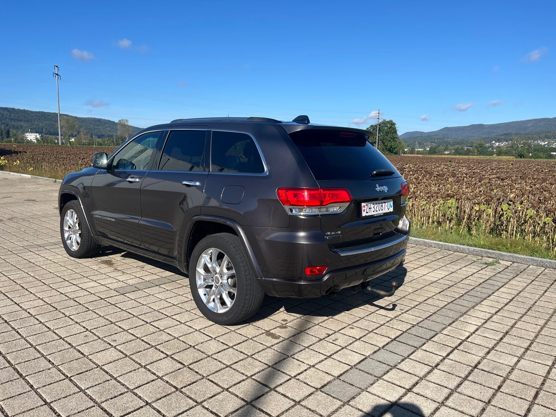 JEEP Grand Cherokee 3.0 CRD Overland Automatic-image-2