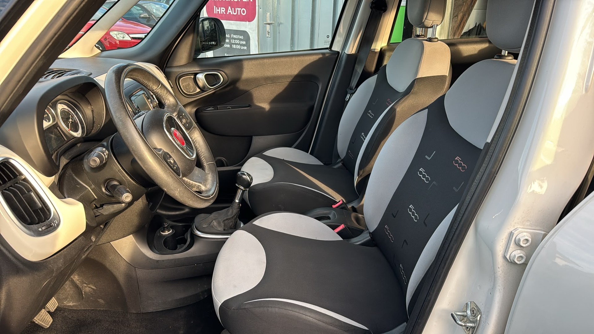 FIAT 500L 1.4 16V Pop Star-image-5