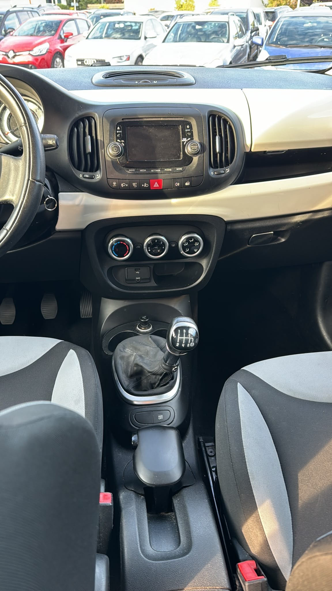 FIAT 500L 1.4 16V Pop Star-image-8