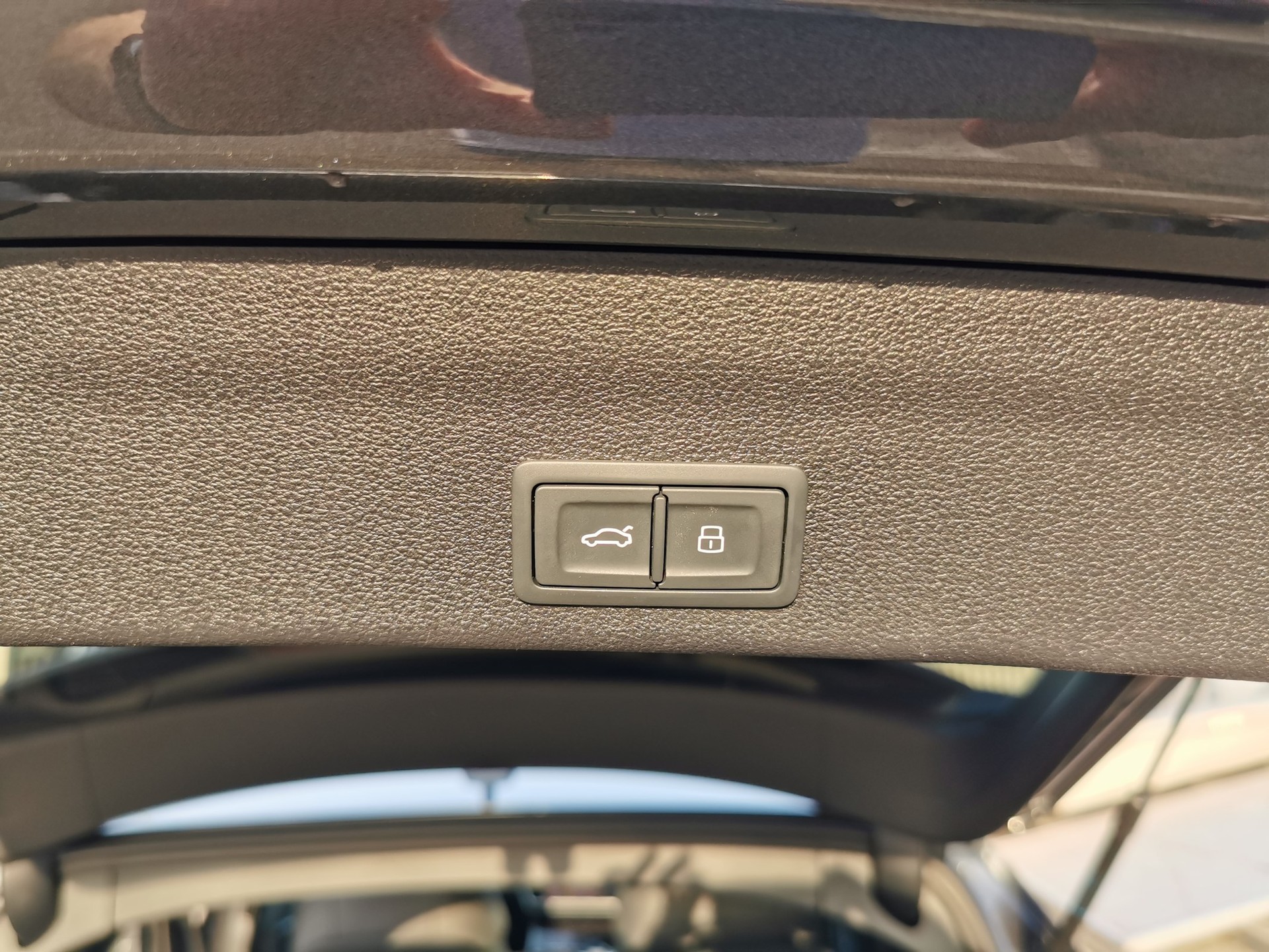AUDI A6 Avant 40 TDI Sport quattro S-tronic-image-19