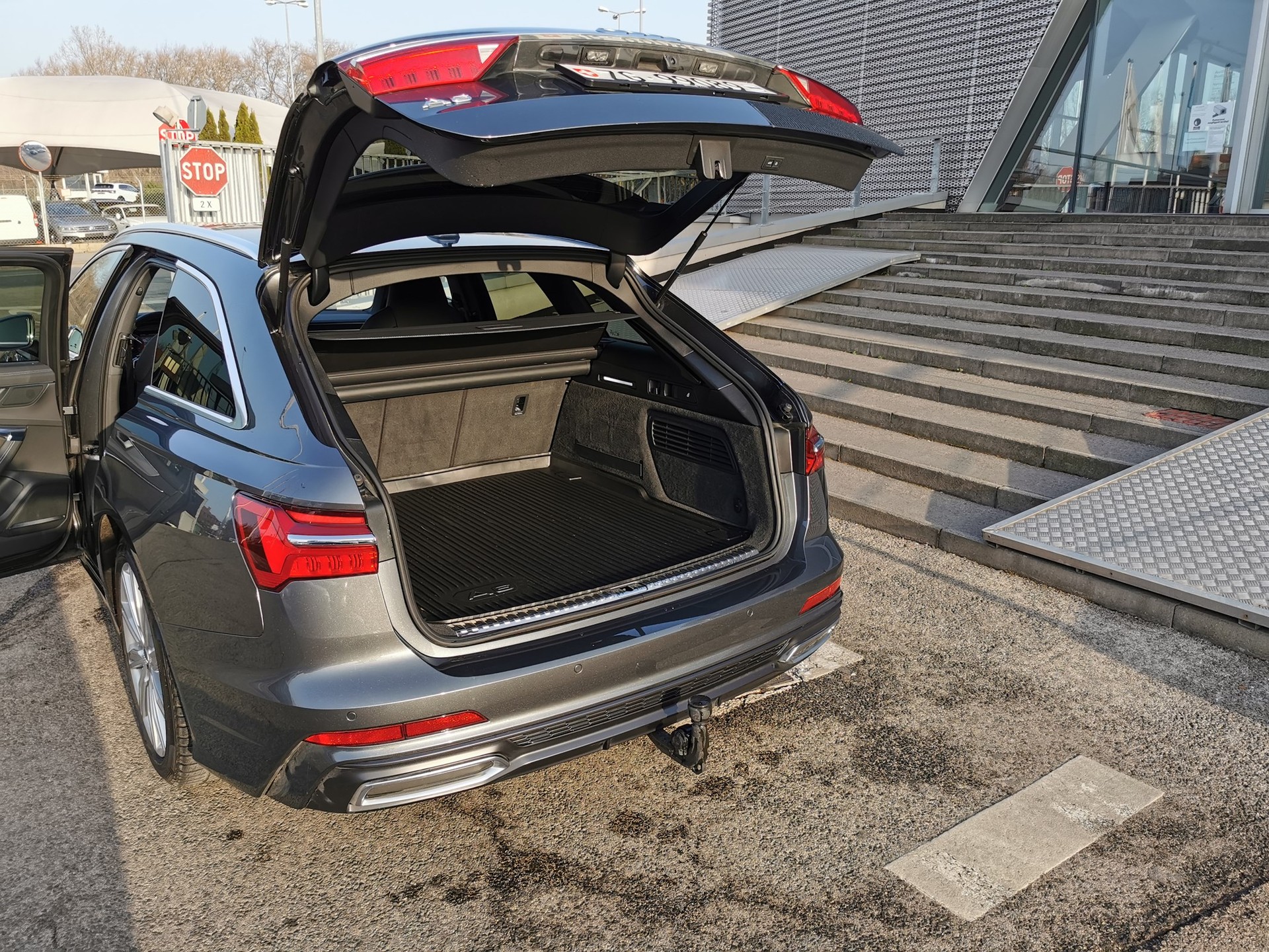 AUDI A6 Avant 40 TDI Sport quattro S-tronic-image-7