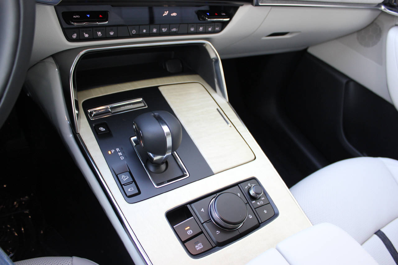 MAZDA CX-60 2.5 PHEV Takumi-image-15