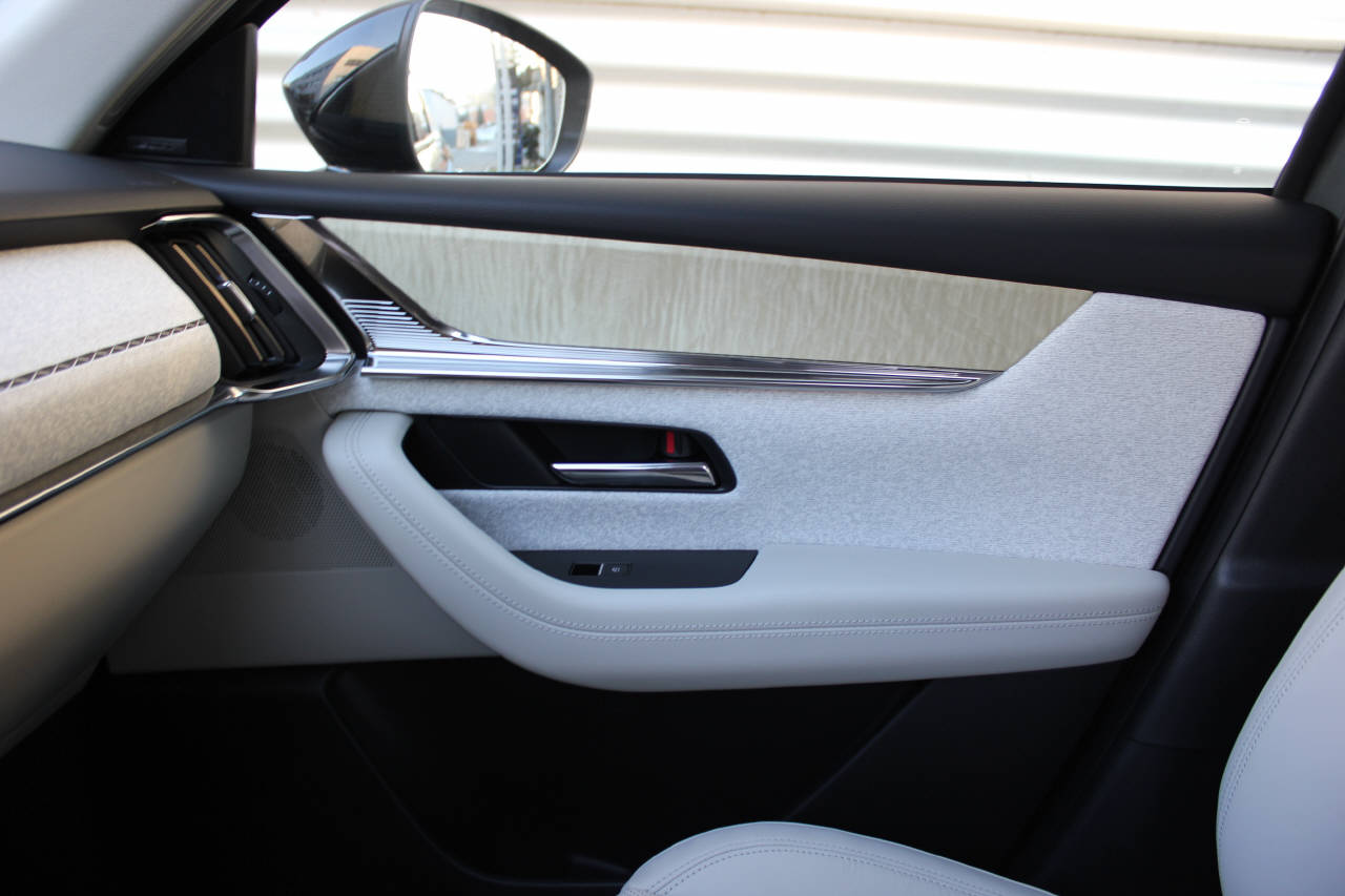 MAZDA CX-60 2.5 PHEV Takumi-image-7