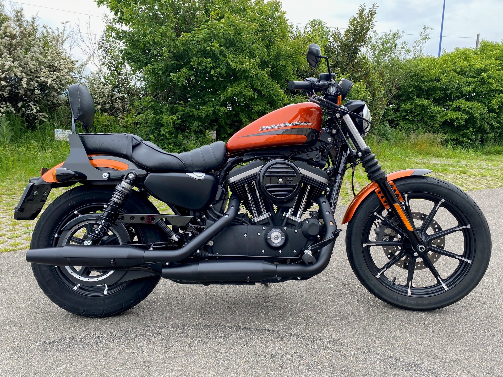 HARLEY-DAVIDSON XL 883 N Sportster Iron ABS-showroom-element-1