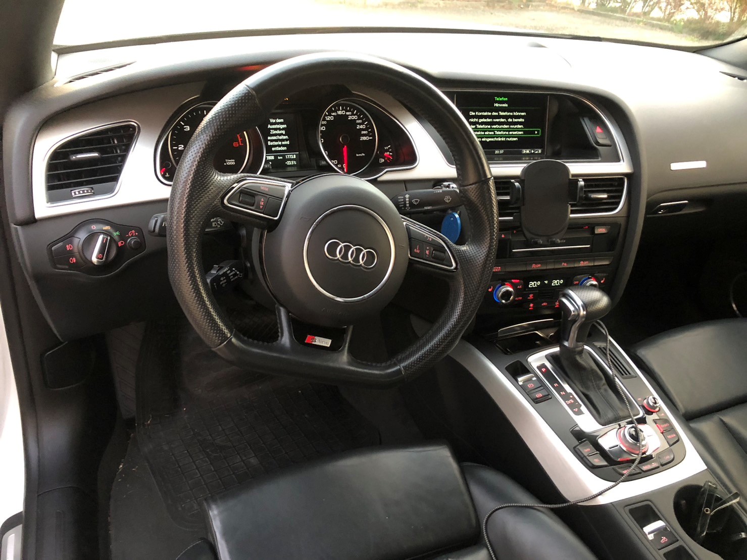 AUDI A5 Cabriolet 3.0 TDI clean quattro S-tronic-image-6