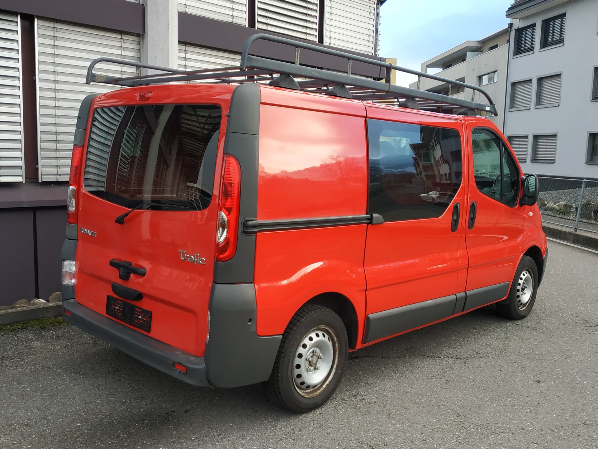 RENAULT Trafic 2.0 dCi 90 2.7t L1H1-image-5