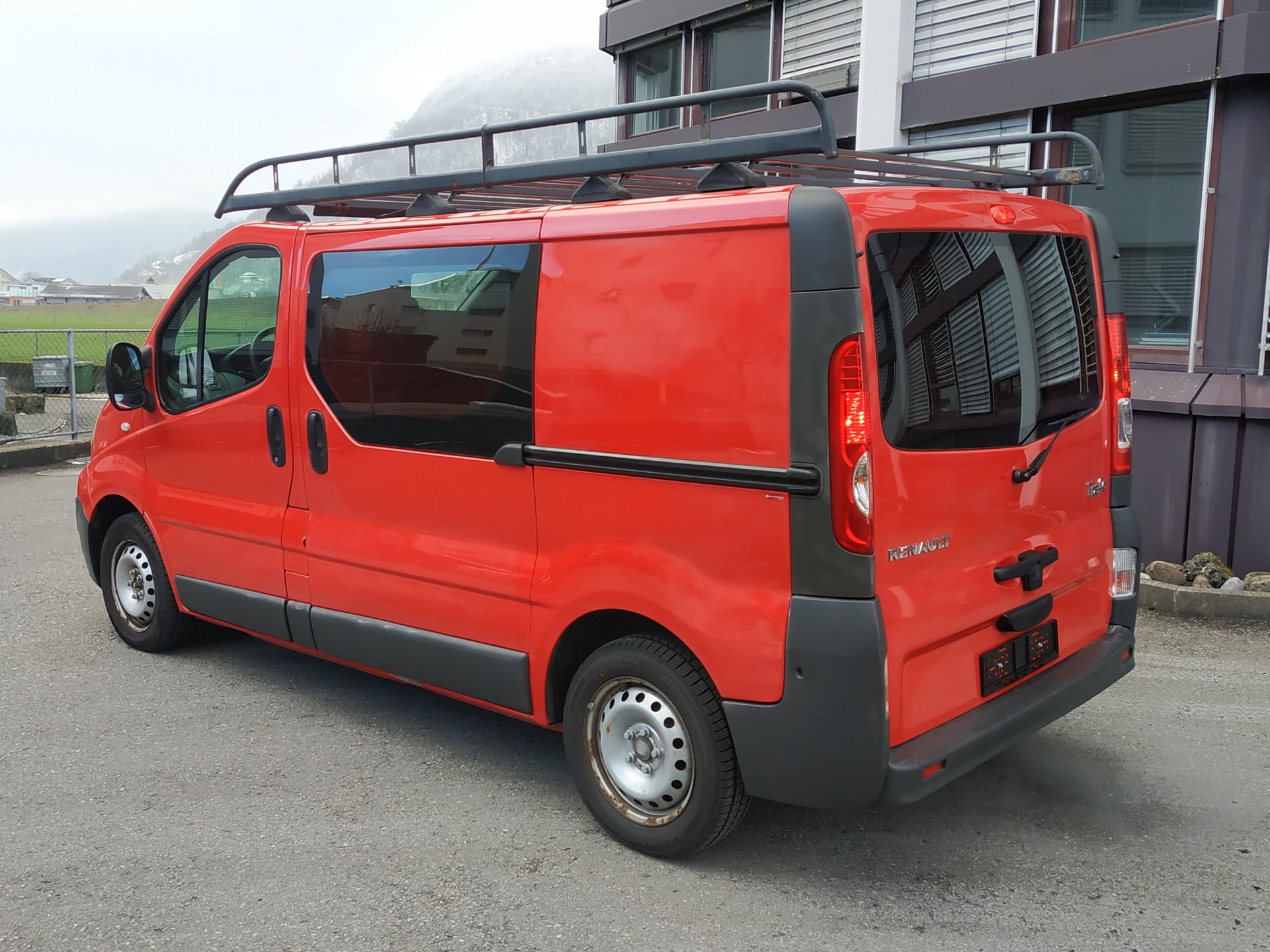RENAULT Trafic 2.0 dCi 90 2.7t L1H1-image-3