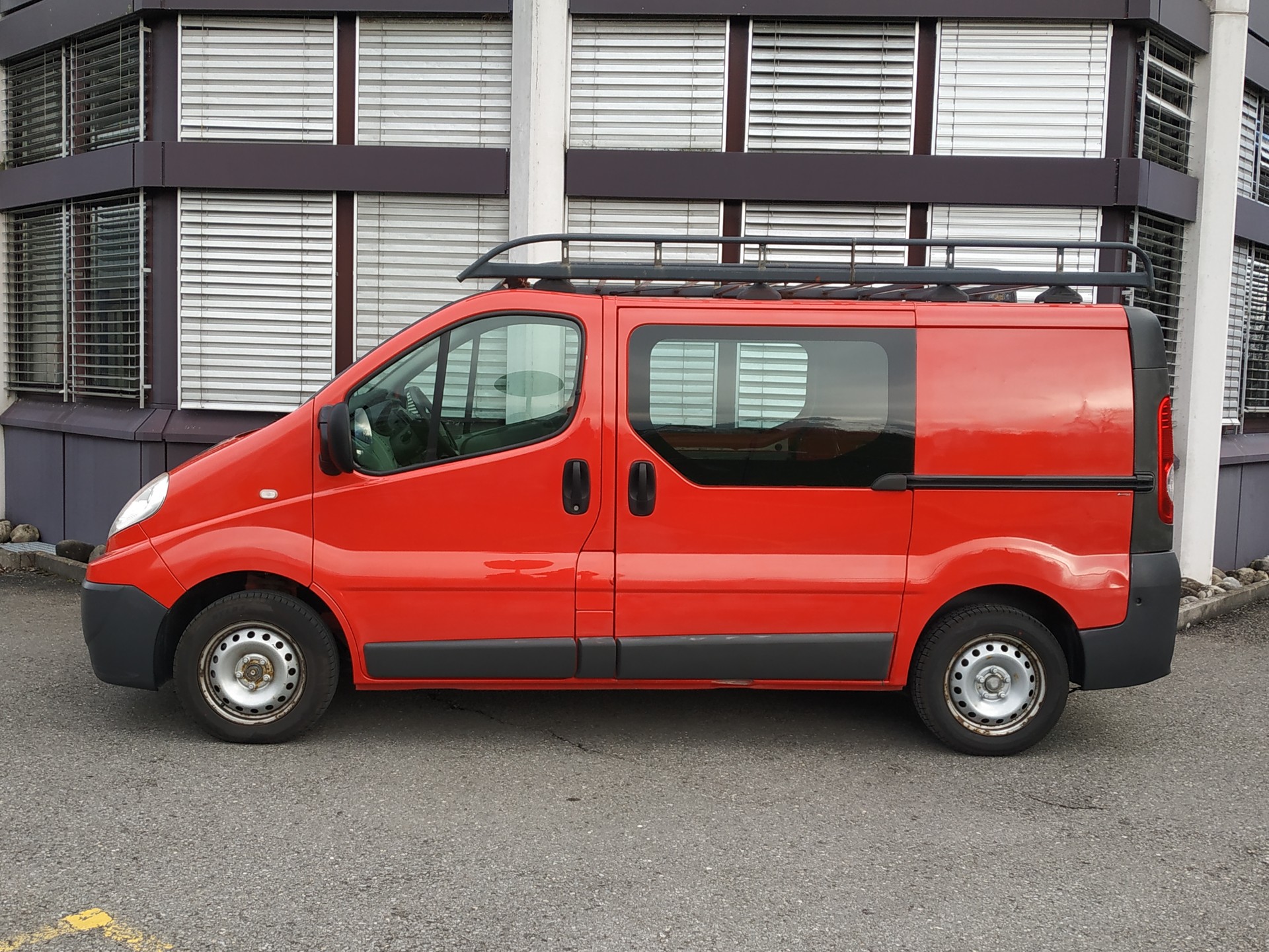 RENAULT Trafic 2.0 dCi 90 2.7t L1H1-image-6