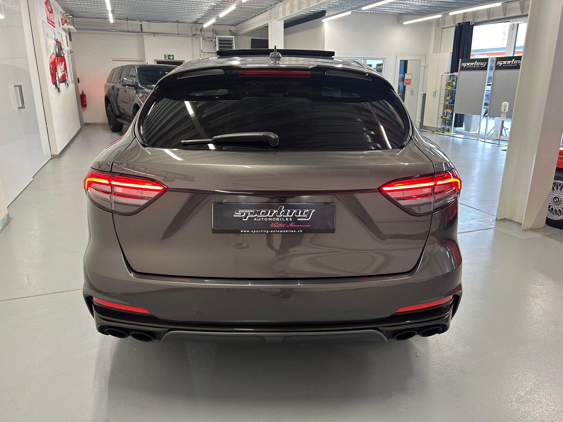 MASERATI Levante 3.8 V8 Trofeo Q4 Automatica-image-7