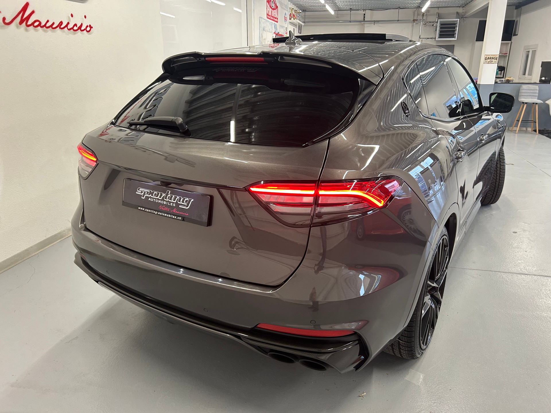 MASERATI Levante 3.8 V8 Trofeo Q4 Automatica-image-10